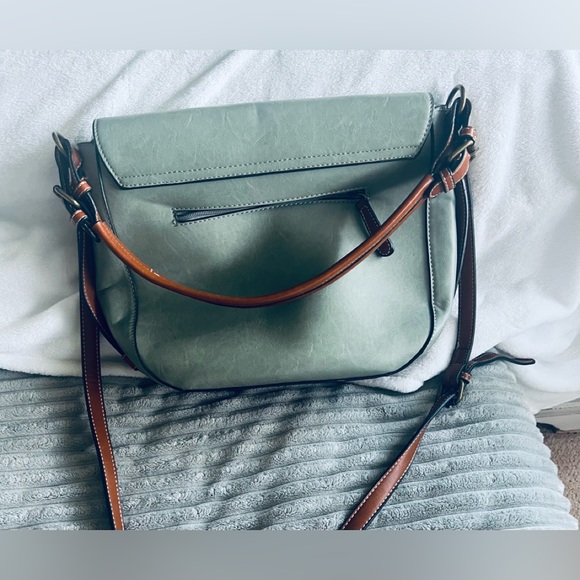 Simply Noelle Bag with straps. - Picture 4 of 6